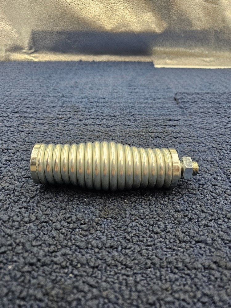 Checkers FS7006-DUD: Heavy Duty Spring Mount for Non-Lighted Whips