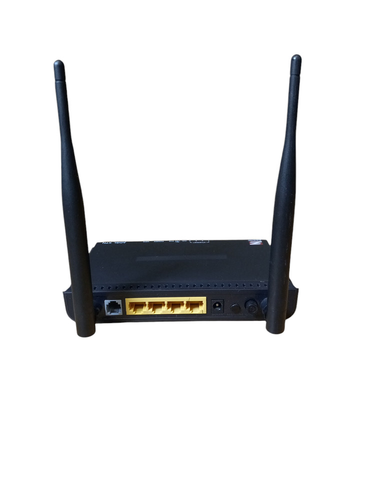 ZOOM X7N ADSL Modem/Router with Wireless N tested working complete