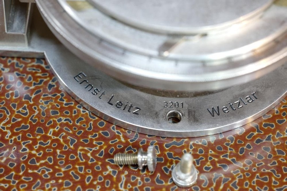 microscope antique Microscope Accessory No. 16 "Leitz Universal Stage UT2" USED