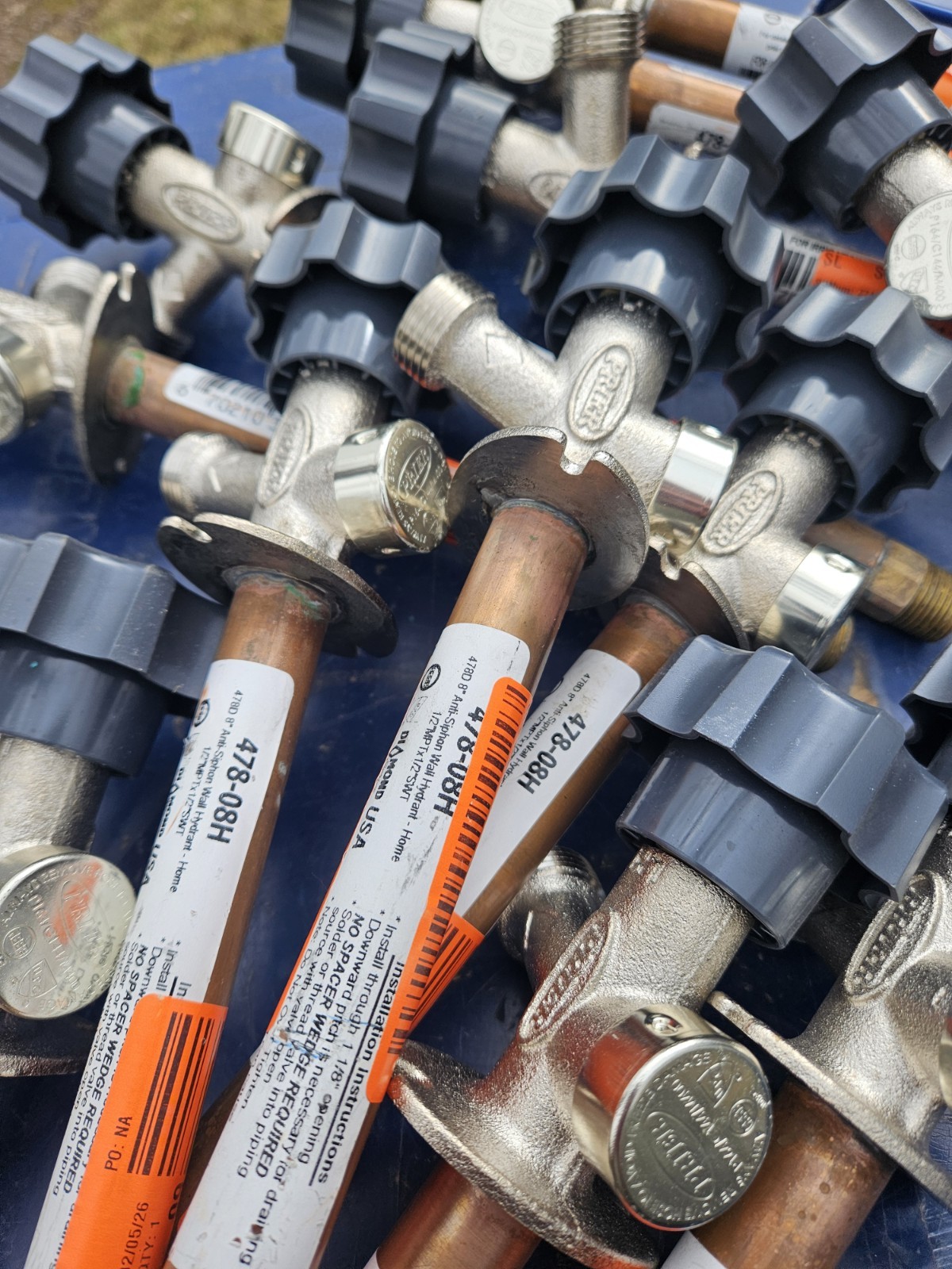 PRIER Frostproof Anti-Siphon Wall Hydrant - 8" (478-08)