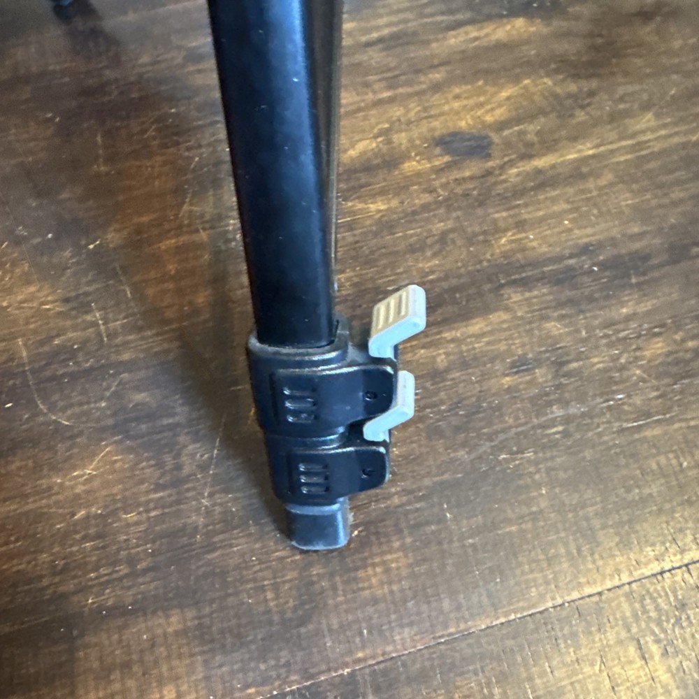 Coast Compact Camcorder/Camera Tripod Model VTR-77G