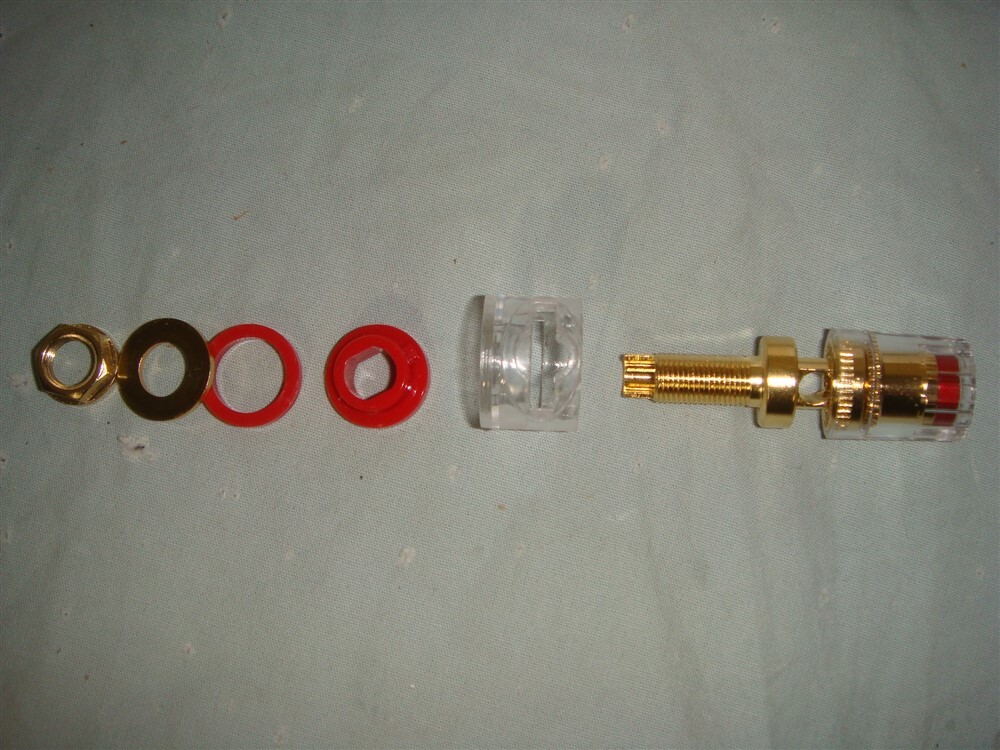 4 QTY WBT 0735R/B TOPLINE FULLY INSULATED AUDIOPHILE BINDING POSTS RED/BLACK