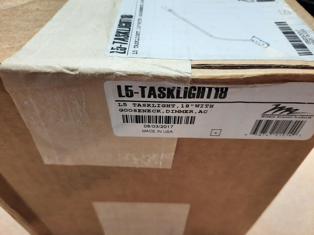 Middle Atlantic L5-Tasklight18 - L5 Lectern Gooseneck Light