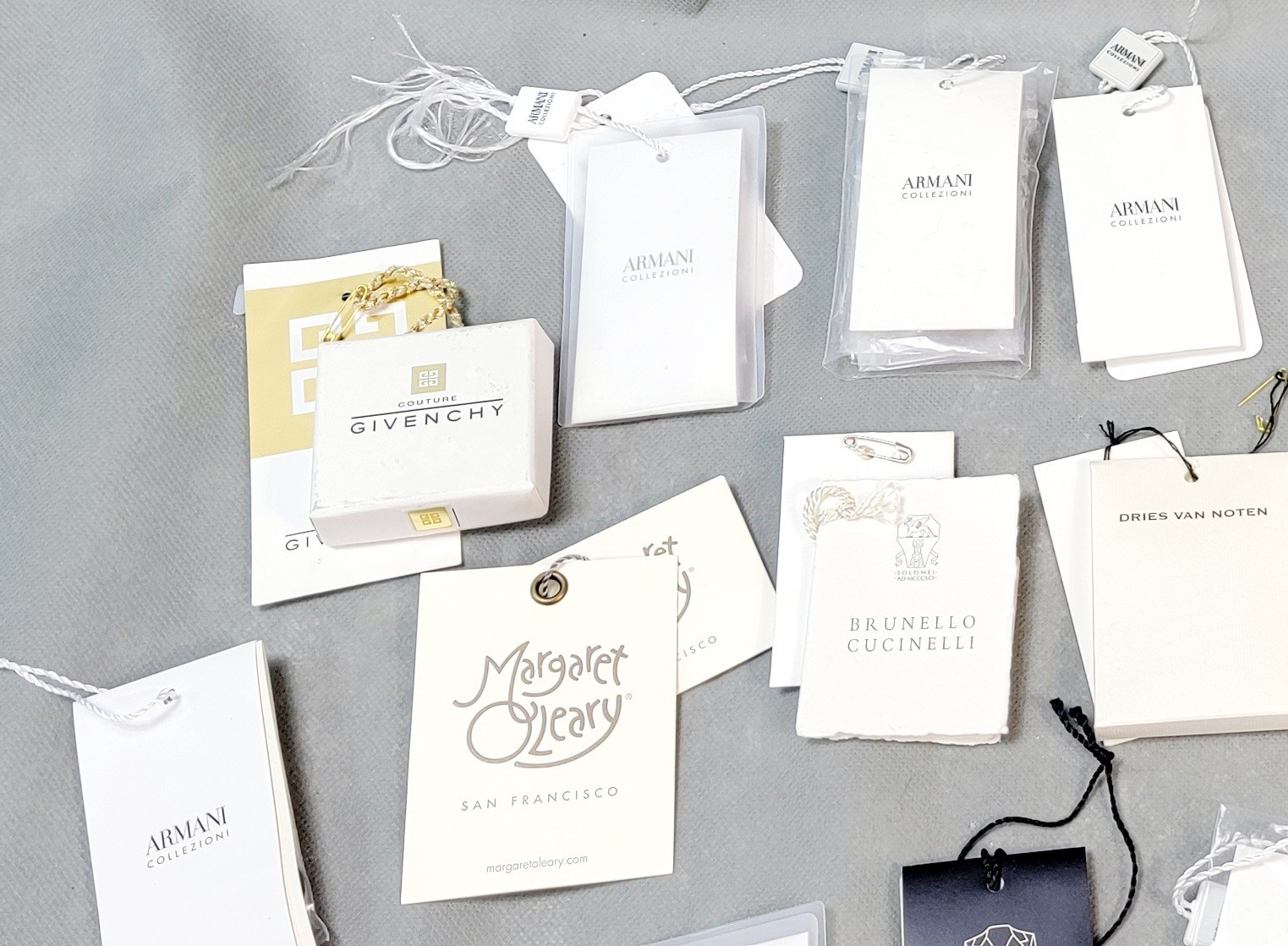 Assorted DESIGNER BRAND Sewing THREAD & BUTTON Replacement LOT