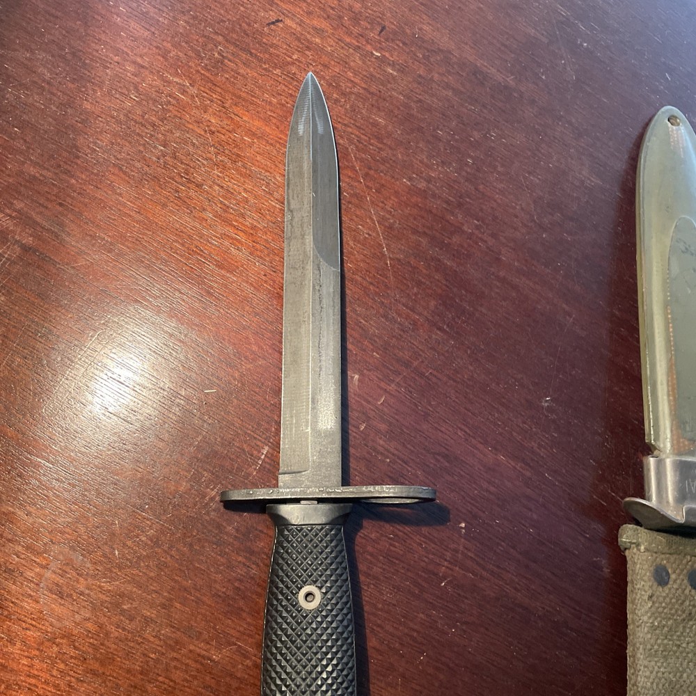 Bayonet Vintage