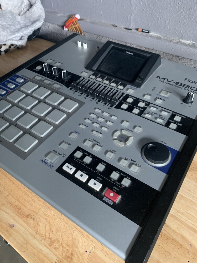 roland mv 8800