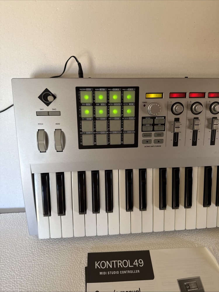 Korg Kontrol49 49-Key Keyboard midi USB