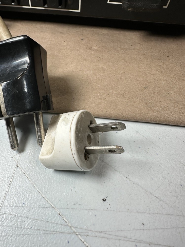 Marantz Model 1060 Stereo Amplifier Ships Fast!