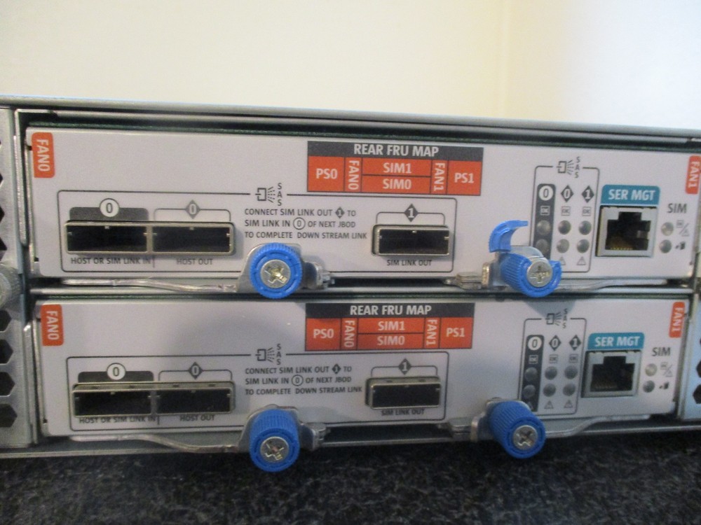 Sun/Oracle J4200 2U 12x 3.5″ 2 X SAS RAID Module – Storage Array