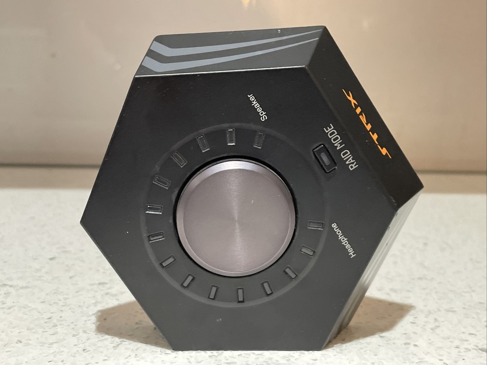 ASUS STRIX RAID PRO Sound card Remote Only, Please Read Ad Description.