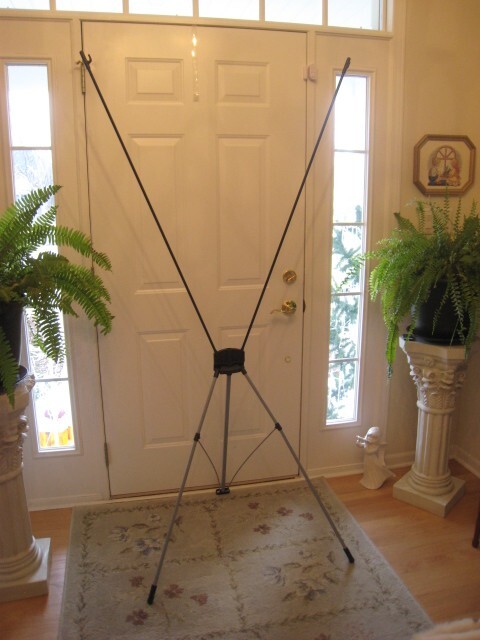 TRIPOD BANNER DISPLAY