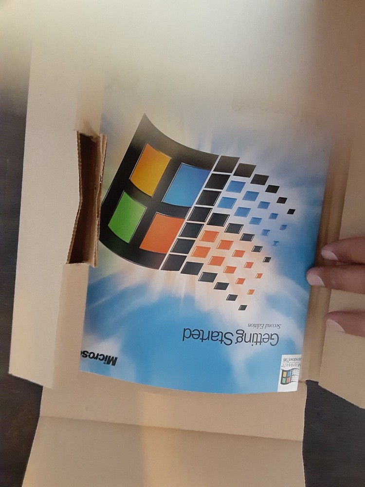 MICROSOFT WINDOWS 98 SECOND EDITION FULL OPERATING SYSTEM WIN 98 #S202