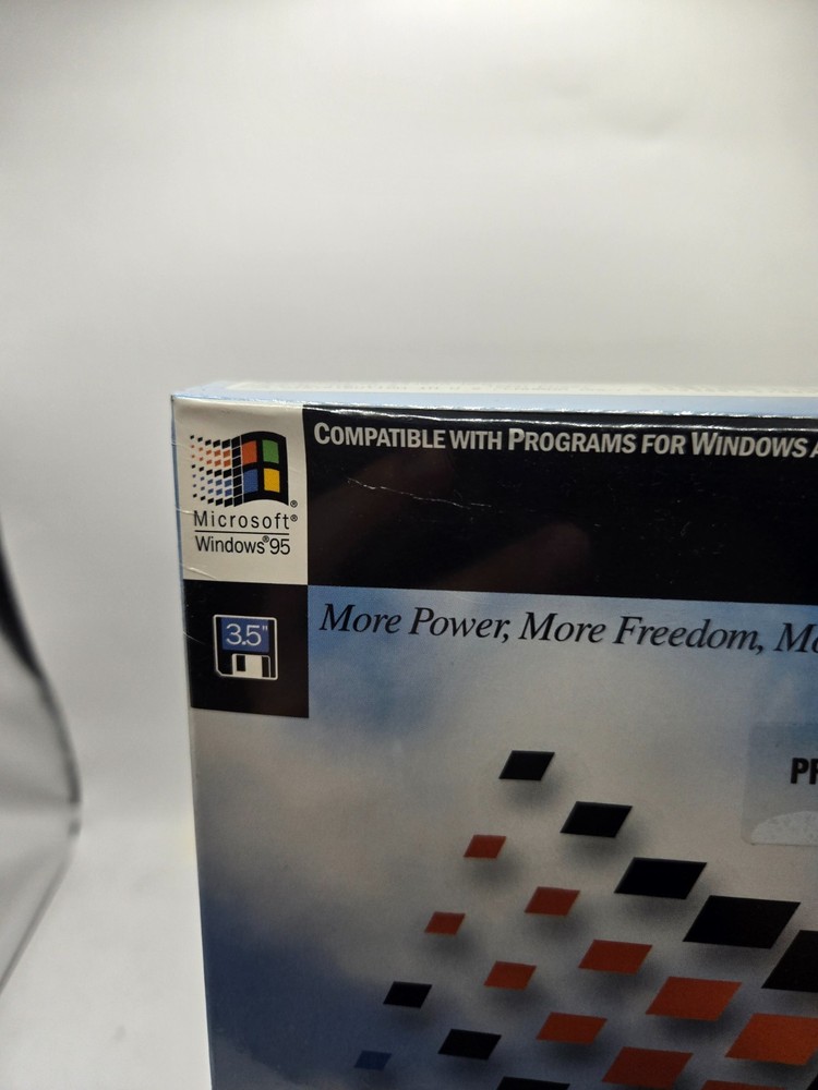 Microsoft Windows 95 Upgrade 3.5” Floppy Version Promotional Version NEW Sealed