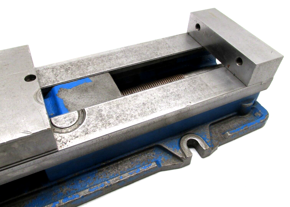 KURT ANGLOCK 6" MILLING MACHINE VISE - #D688