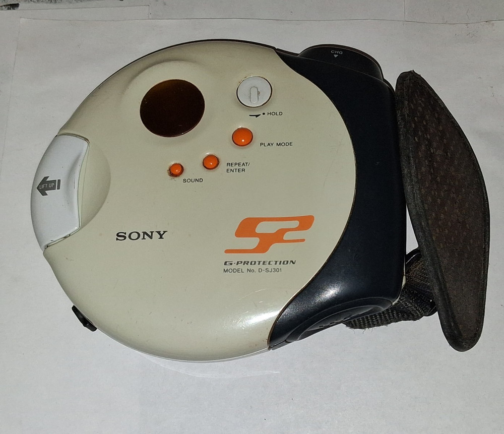 Sony Walkman Portable CD Player Model D-SJ301