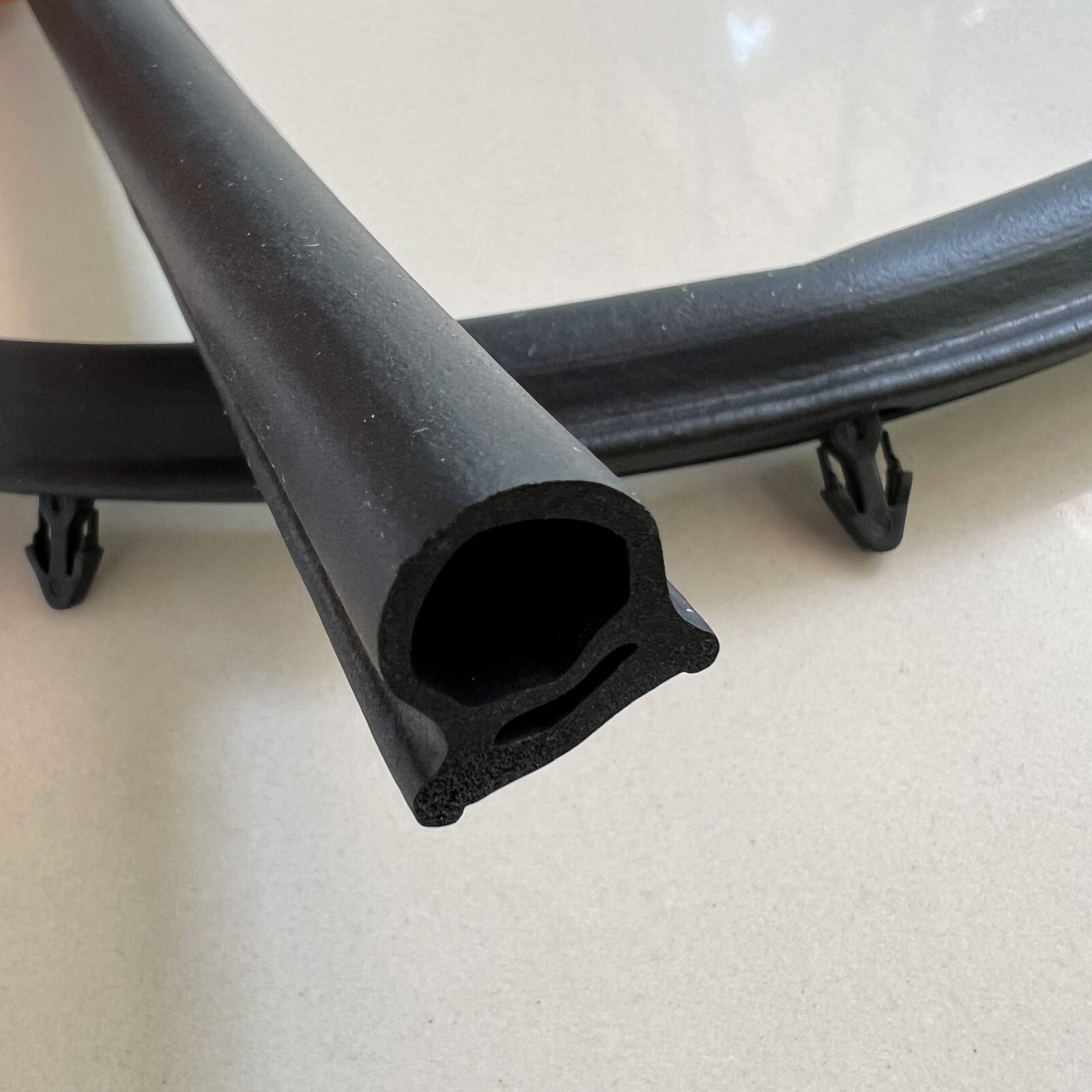 92-95 Honda Civic EG front hood to cowl grille Weatherstrip rubber seal 2D 3D 4D