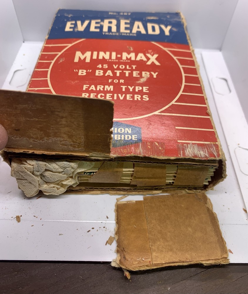 Vintage Eveready No. 487 Mini-Max 45 Volt "B" Battery - Untested