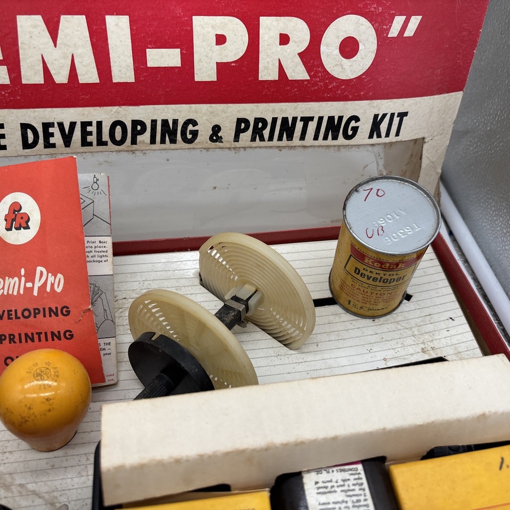 Vintage FR Semi Pro Photo Developing & Printing Kit