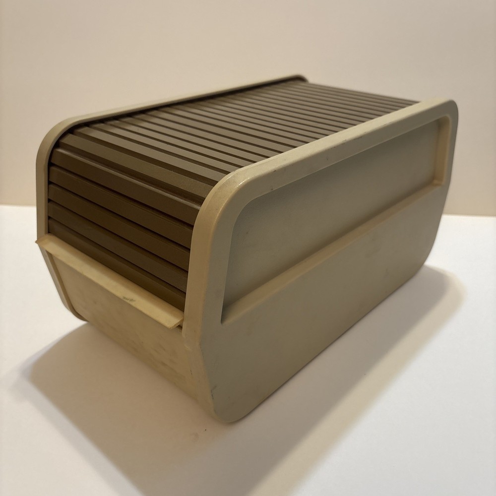 Microcomputer Accessories Plastic Roll Top 5.25” Disc Keeper Storage No Key