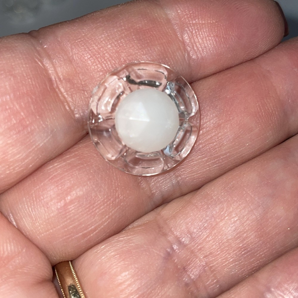 5 Plastic Clear Plastic & White Buttons Snap Together 3/4”