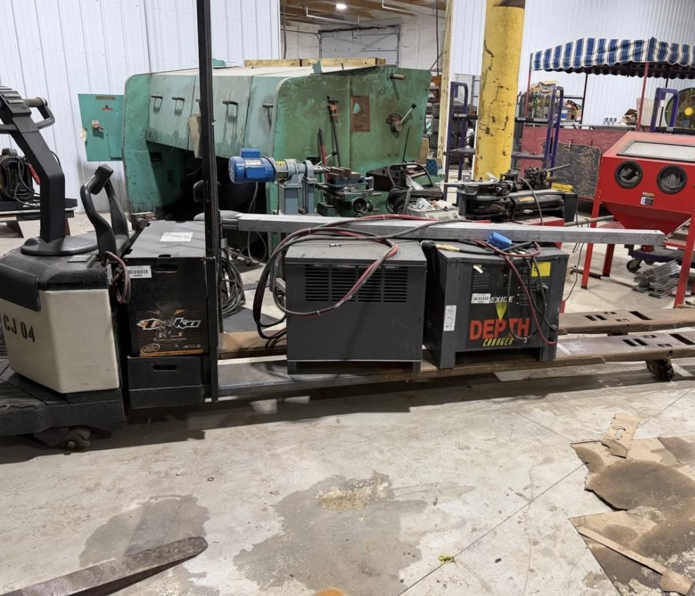 Electric Pallet Jack / Order Picker