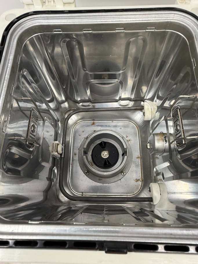 Panasonic Bread Bakery Automatic Maker Machine w/Yeast Dispenser SD-BT55P Tested