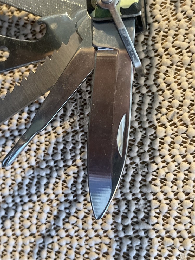 Bell & Howell Axe/Hammer Multi Tool