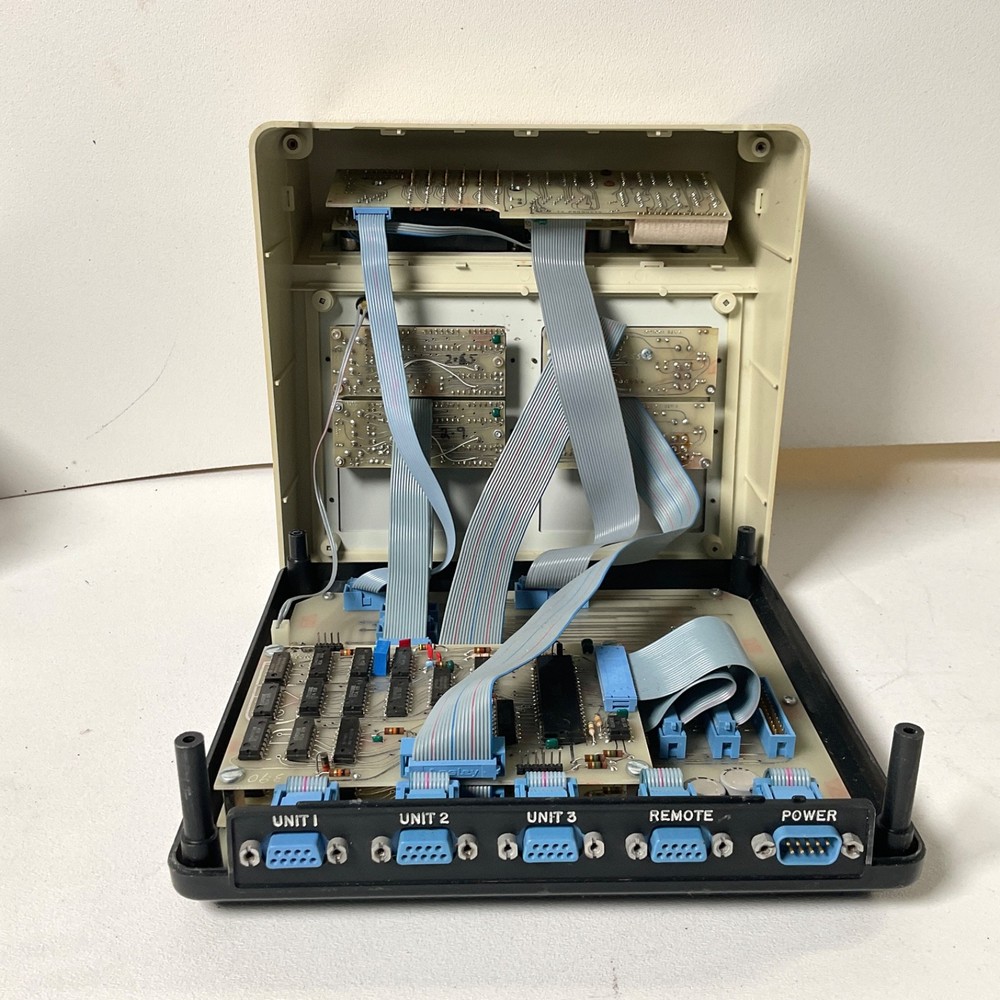 Newport NRC 850M Motion Controller 3-Axis Linear Actuator Driver Mainframe Unit