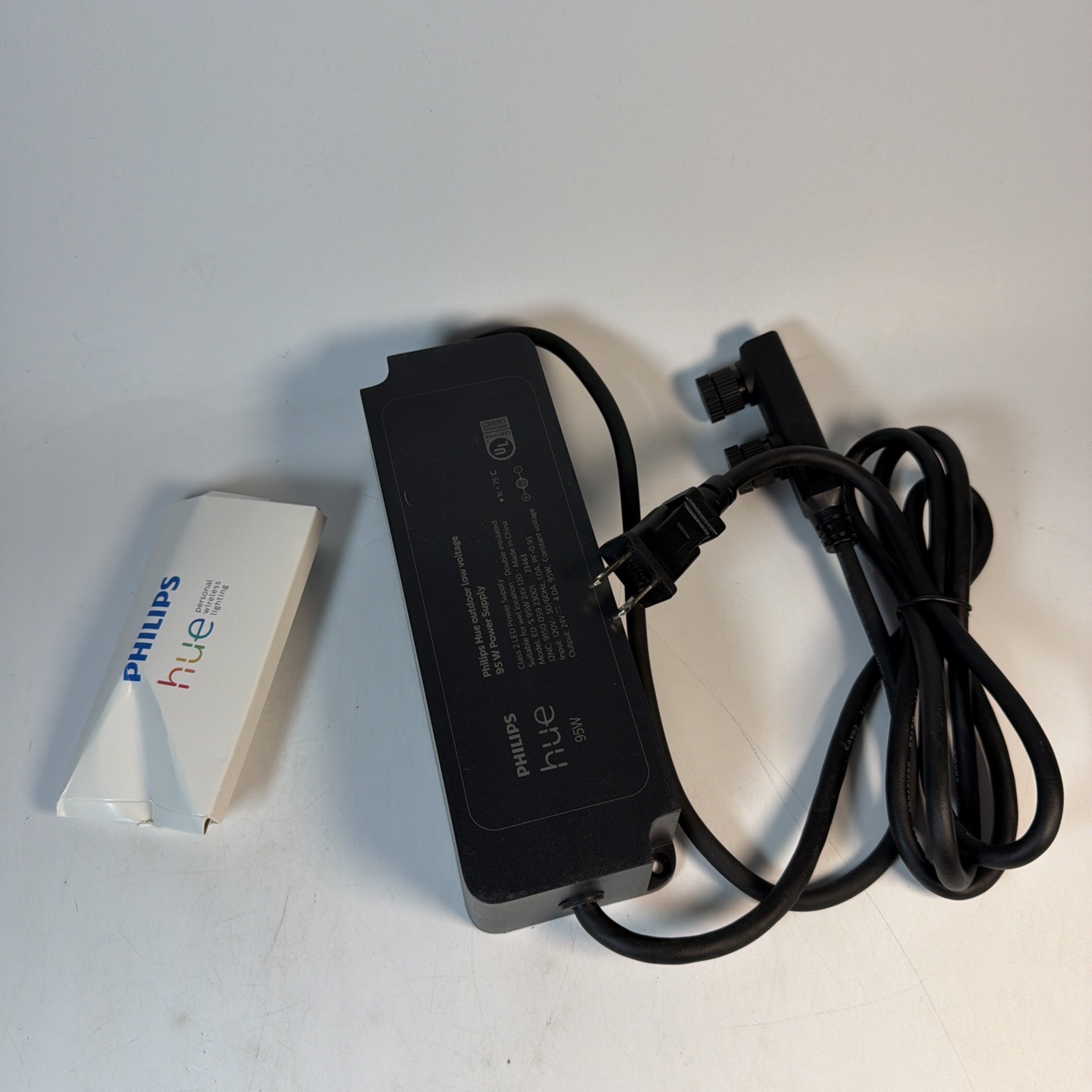 Philips Hue 1748830VN 120V Outdoor Power Supply 100W NEW Open Box