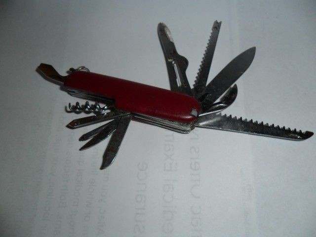 Quality Superior Folding Utility Pocket Knife 11 Functions