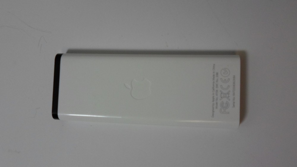 Genuine OEM Apple Remote Control Model A1156 , EMC 2086