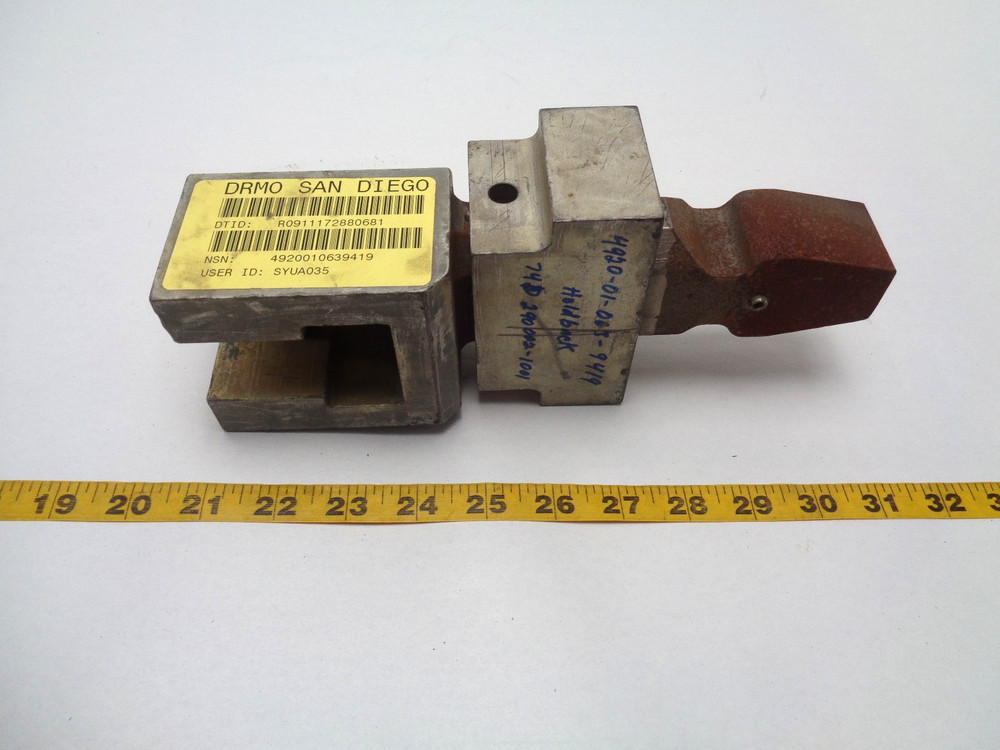ENGINE RUN-UP HOLDBACK ADAPTER NSN 4920-01-06-9419