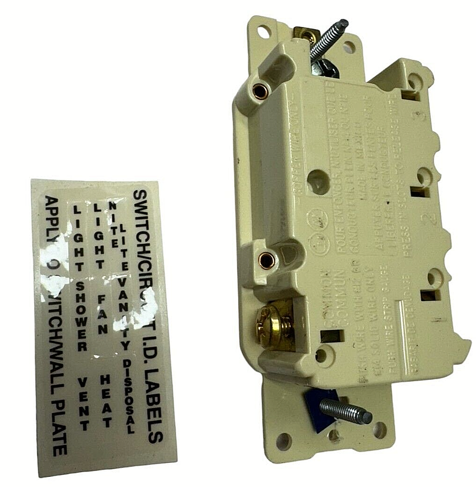 Cooper 3283V Ivory Combination Triple Single Pole Switch w/Ground 15A, 125V