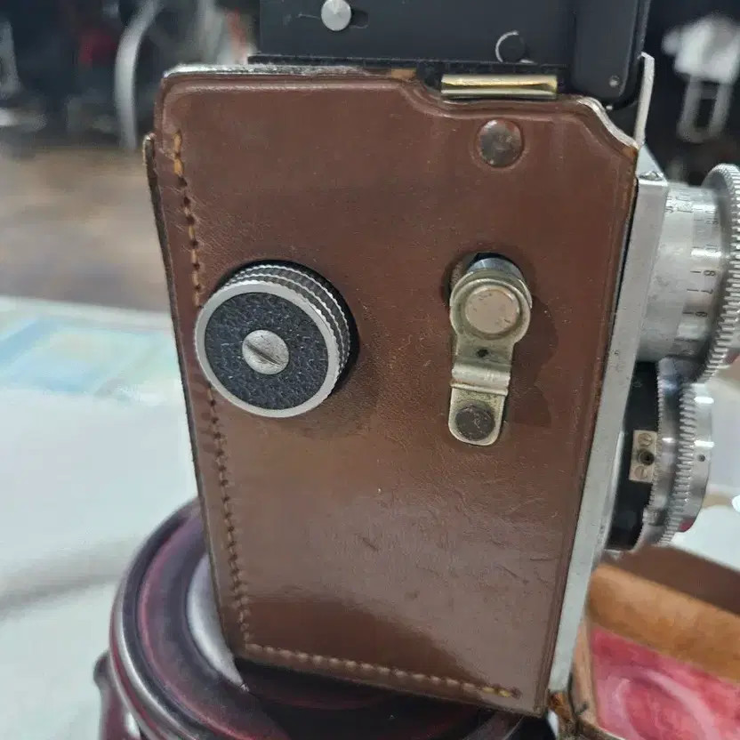 Ricohflex Model VIIS Vintage Camera with Leather Case
