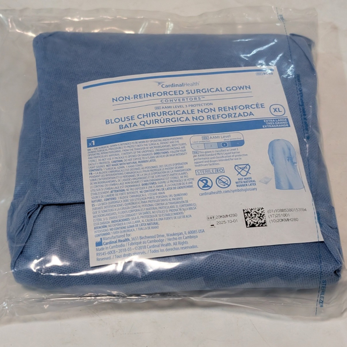 Mixed Lot of 4: Cardinal Health 9545 (x3), Halyard 99285 (x1) XL Surgical Gowns