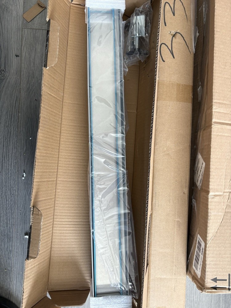 Hoth Linear Shower Drain