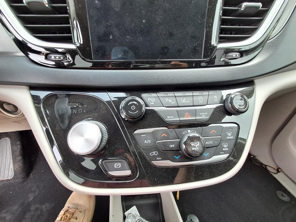 Used A/C Selector Switch fits: 2020 Chrysler Pacifica front 3 zone temperature c