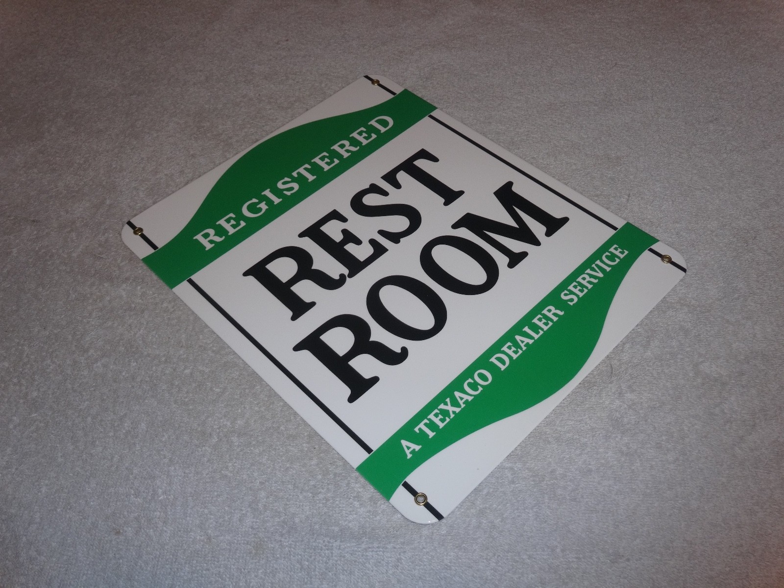 VINTAGE TEXACO RESTROOM REGISTERED MEN & WOMAN 12" PORCELAIN METAL GASOLINE SIGN