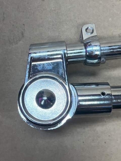 Unbranded Left-Facing Tom Holder - Chrome