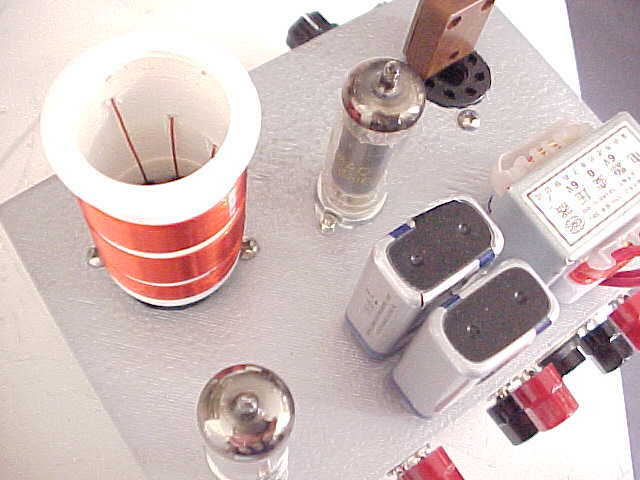 6AQ5 QRP CW TRANSMITTER & REGEN RADIO (WORKS WITH 12 VOLTS DC)