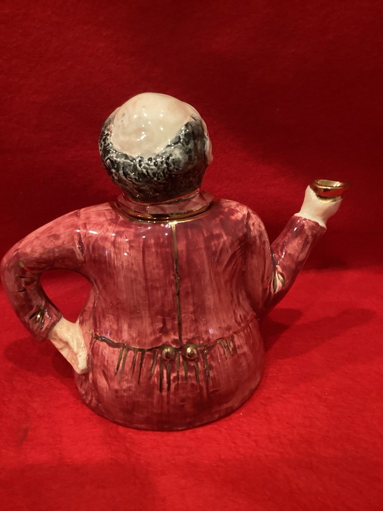 Mr Pickwick Proposes A Toast Teapot