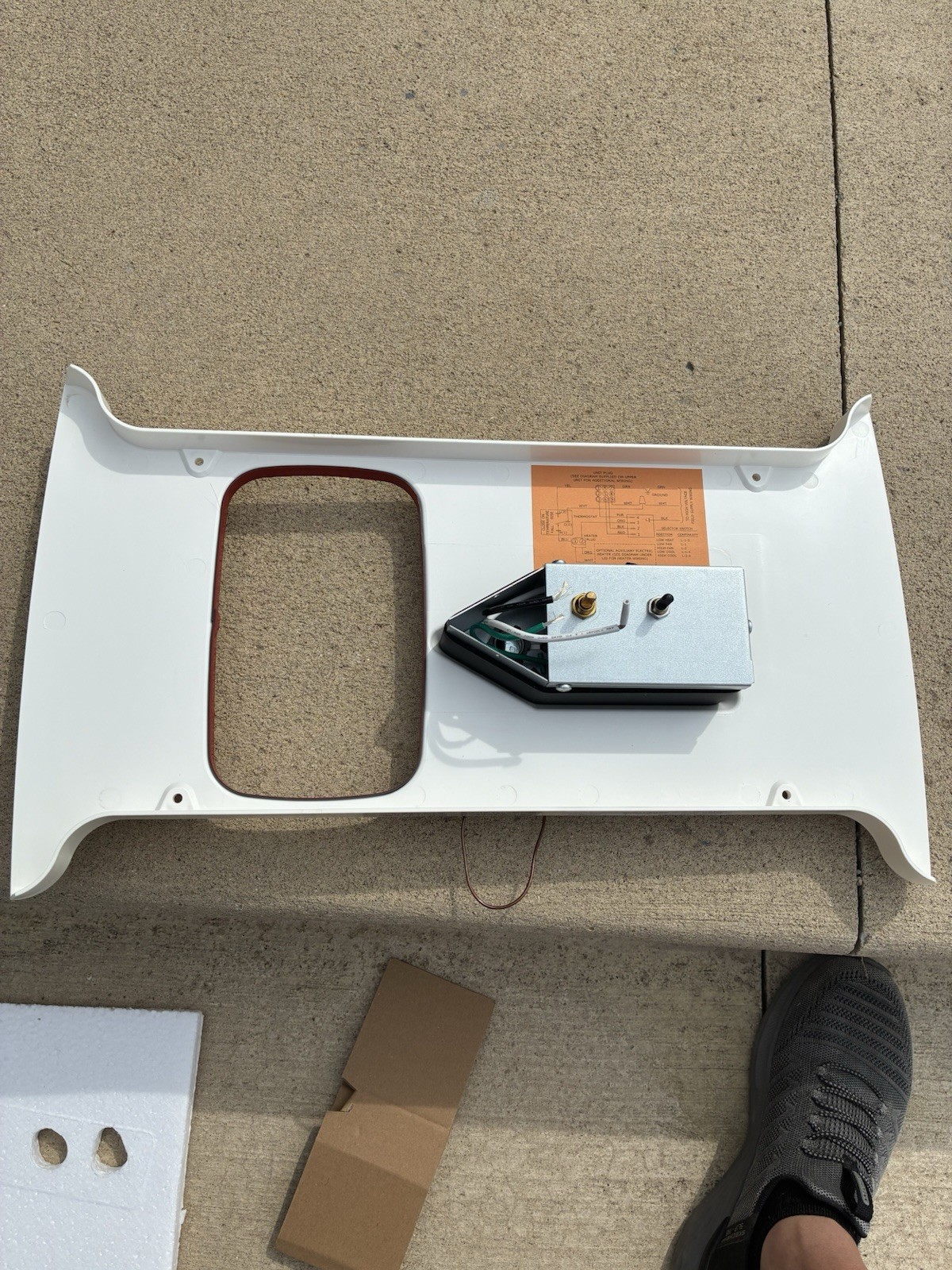 Coleman Mach 9430D715 Non-ducted Ceiling Assembly