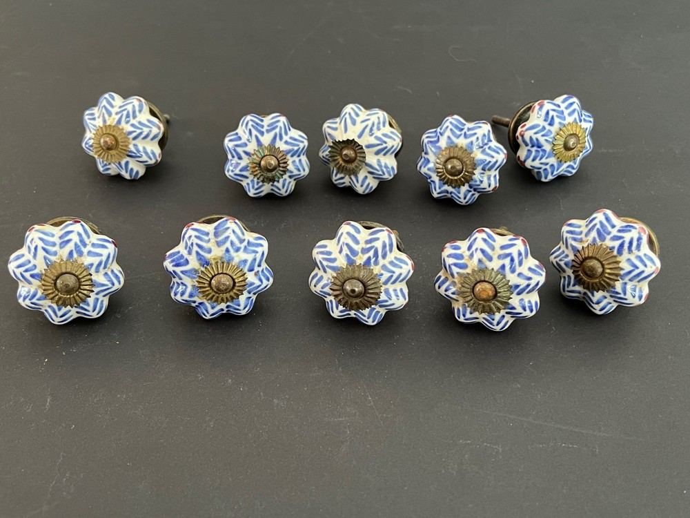 Lot 10 Vintage Ceramic Porcelain Door Drawer Knobs Hardware