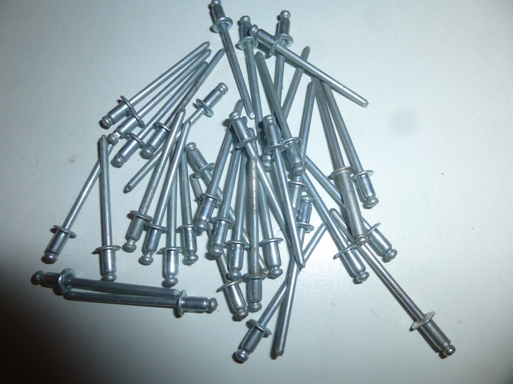 RHT300 Professional Swivel Head Rivet Tool, Arrow Fastener with Assorted Rivets