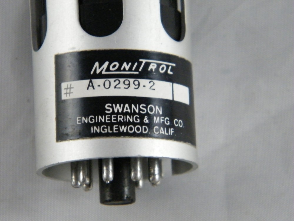 SWANSON ENGINEERING / MONITROL LIGHT ASSEMBLY INDICATOR ~ #A-0299-2