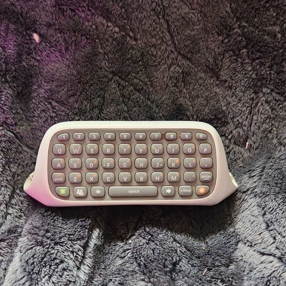 Microsoft Xbox 360 Chatpad Gaming Keypad Controller Attachment White Gray