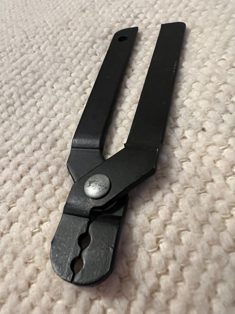 Saunders Necking Pliers