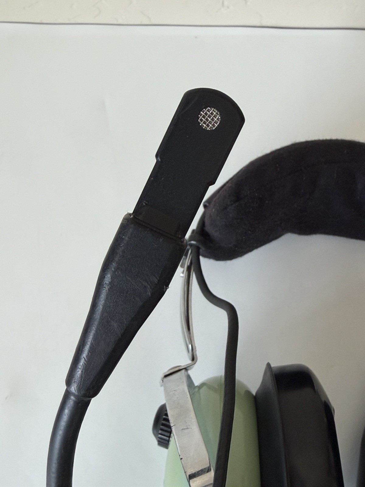 David Clark Aviation Headset Model H10-26 Noise Cancelling Microphone M7A