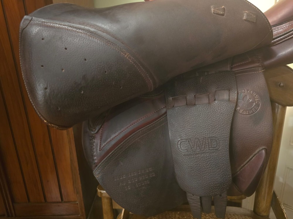 Jumping Saddle CWD 18”M SE02