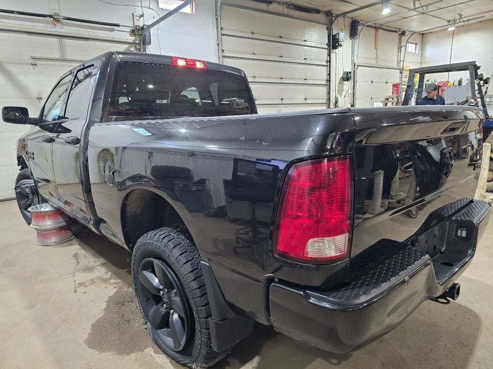 RAM1500 2018 Air Shutter 624724